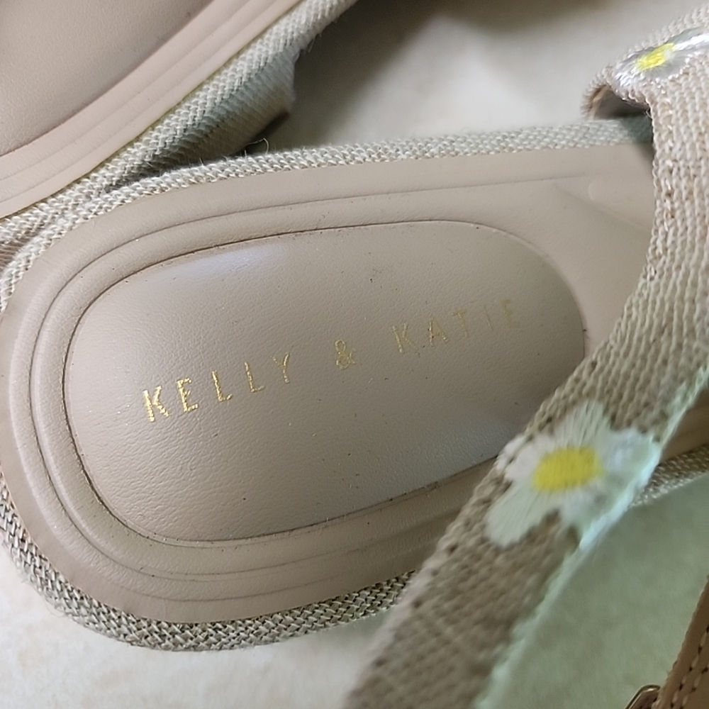 NEW Women's Kelly & Katie Ofena Linen Mule Flat Embroidered Daisies Size 11 - Picture 6 of 10